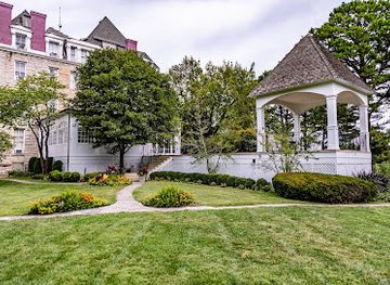 arkansas/eureka-springs/landmark/crescent-hotel-and-spa