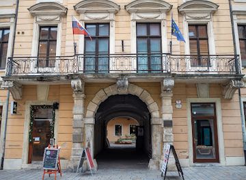 slovakia/bratislava/landmark/zichy-palace