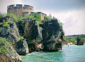curacao/punda/landmark/fort-beekenburg