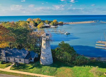 new-york/chautauqua-allegheny/landmark/barcelona-lighthouse