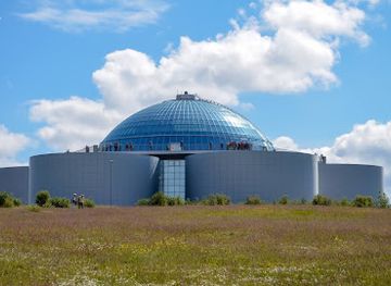 iceland/reykjavik/vesturbar/landmark/perlan