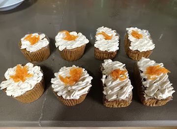 gabon/estuary-province/landmark/tutti-frutti-glass