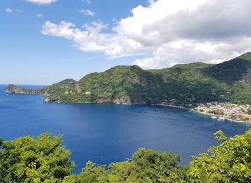 saint-lucia/soufriere/landmark/soufriere-bay