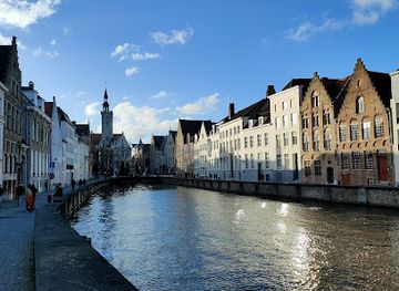 belgium/bruges-coast/landmark/jan-van-eyckplein