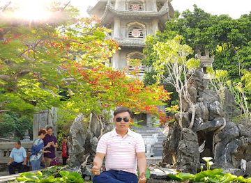 vietnam/south-central-coast/landmark/huyen-khong-cave