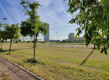 spain/seville/triana/landmark/vega-de-triana-park