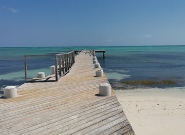 turks-and-caicos-islands/providenciales/landmark/thompson-cove-beach