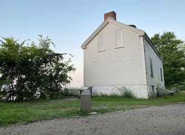 virginia/northern-virginia/landmark/south-corner-boundary-stone