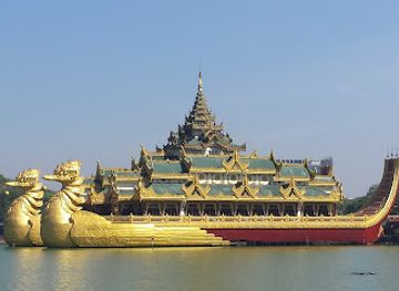 myanmar-burma/yangon/landmark/kandawgyi-park