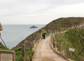 guernsey/forest/landmark/la-coupee