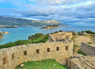 montenegro/budva-riviera/landmark/fort-mogren