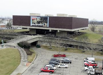 ohio/central-ohio/landmark/ohio-history-center