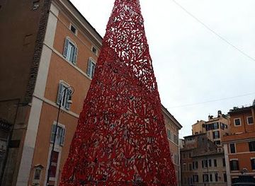 vatican-city/gregorian-etruscan-museum/landmark/piazza-di-s-lorenzo-in-lucina