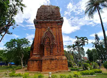 Tháp Đôi Quy Nhơn