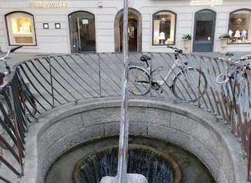 austria/salzburg/landmark/marktbrunnen