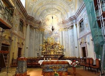 hungary/szekesfehervar/landmark/szekesfehervari-ciszterci-templom