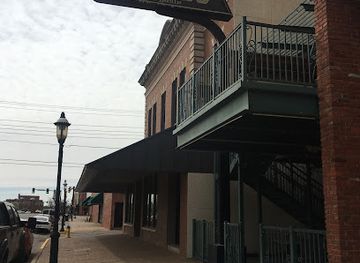 oklahoma/enid/landmark/callahan-s-pub-grille