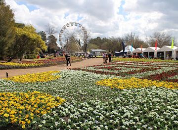 australia/canberra/landmark/commonwealth-park