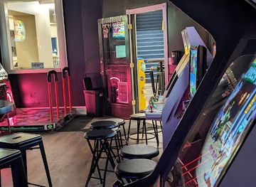 michigan/marquette/landmark/four-swords-retropub