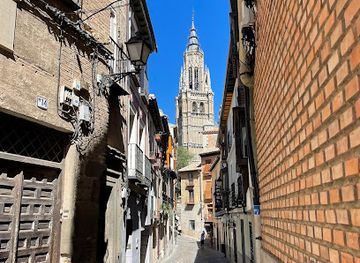 spain/toledo/casco-historico/landmark/arco-de-la-sangre