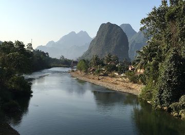 laos/vang-vieng-karst-landscape/landmark/nam-song-river