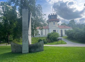 estonia/tartu/landmark/friedrich-georg-wilhelm-struve-monument