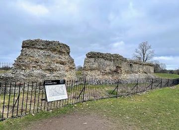 united-kingdom/sussex/attraction/roman-wall-of-st-albans-2