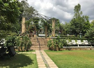 tanzania/arusha/landmark/waterfalls-arusha-themi-falls-hiking-leisure-park