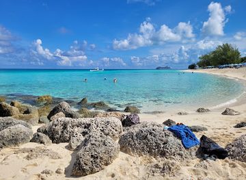 the-bahamas/bimini-islands/landmark/radio-beach