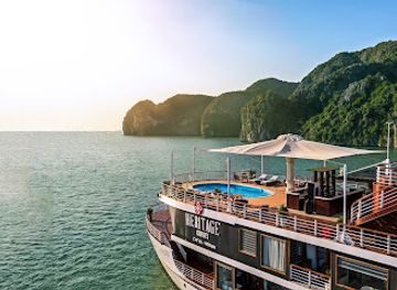 vietnam/ha-long/landmark/heritage-cruises-binh-chuan-cat-ba-archipelago