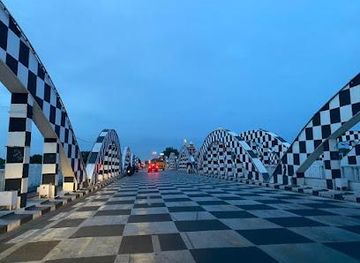 india/chennai/landmark/napier-bridge