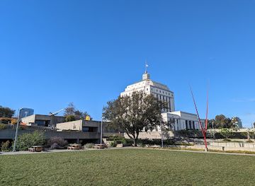 california/oakland/landmark/oakland-museum-of-california