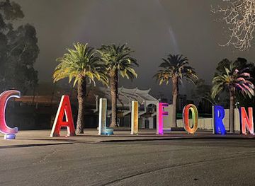 california/sacramento/landmark/california-letters