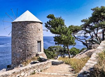 greece/attica/landmark/sophia-s-windmill-and-boy-and-dolphin-movie-statue