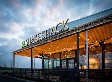 indiana/fishers/landmark/shake-shack-fishers