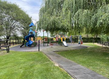 hungary/kecskemet/landmark/fekete-golya-etterem