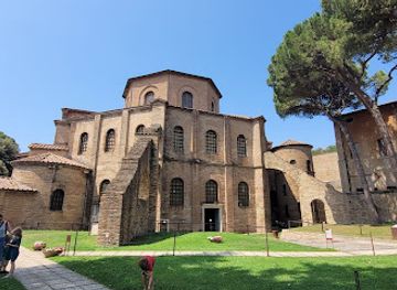 italy/ravenna/landmark/battistero-degli-ariani