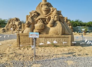 bulgaria/burgas/landmark/the-sea-garden