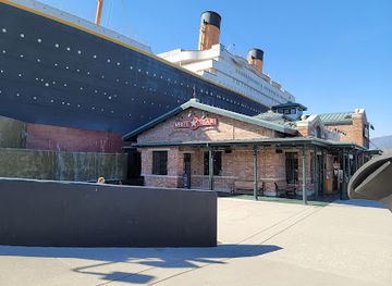 tennessee/pigeon-forge/landmark/titanic-museum-attraction