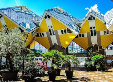 netherlands/south-holland/landmark/kijk-kubus-museum-house
