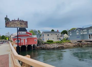 maine/kennebunkport/landmark/mathew-j-lanigan-bridge