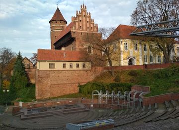 poland/olsztyn/landmark/monument-of-nicolaus-copernicus