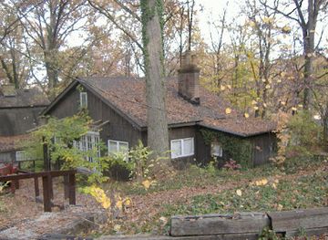 kentucky/louisville/landmark/the-little-loomhouse