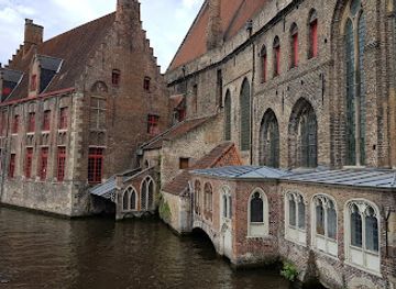 belgium/bruges/landmark/torture-museum-oude-steen-brugge