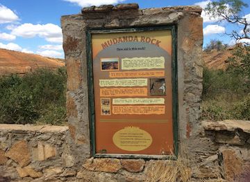 kenya/tsavo-region/landmark/mudanda-rock