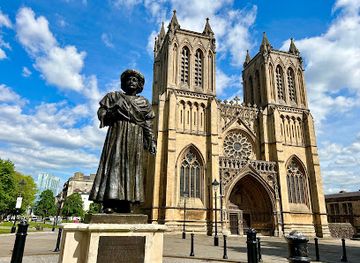 united-kingdom/bristol/landmark/statue-of-ram-mohan-roy