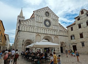 croatia/zadar/landmark/cathedral-of-st-anastasia