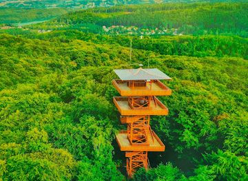 slovakia/podpolanie/landmark/hviezdoslavovo-namestie
