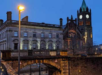 united-kingdom/derry/landmark/guildhall