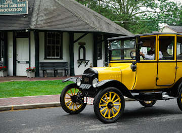 maryland/western-maryland/landmark/mountain-lake-park-historic-district
